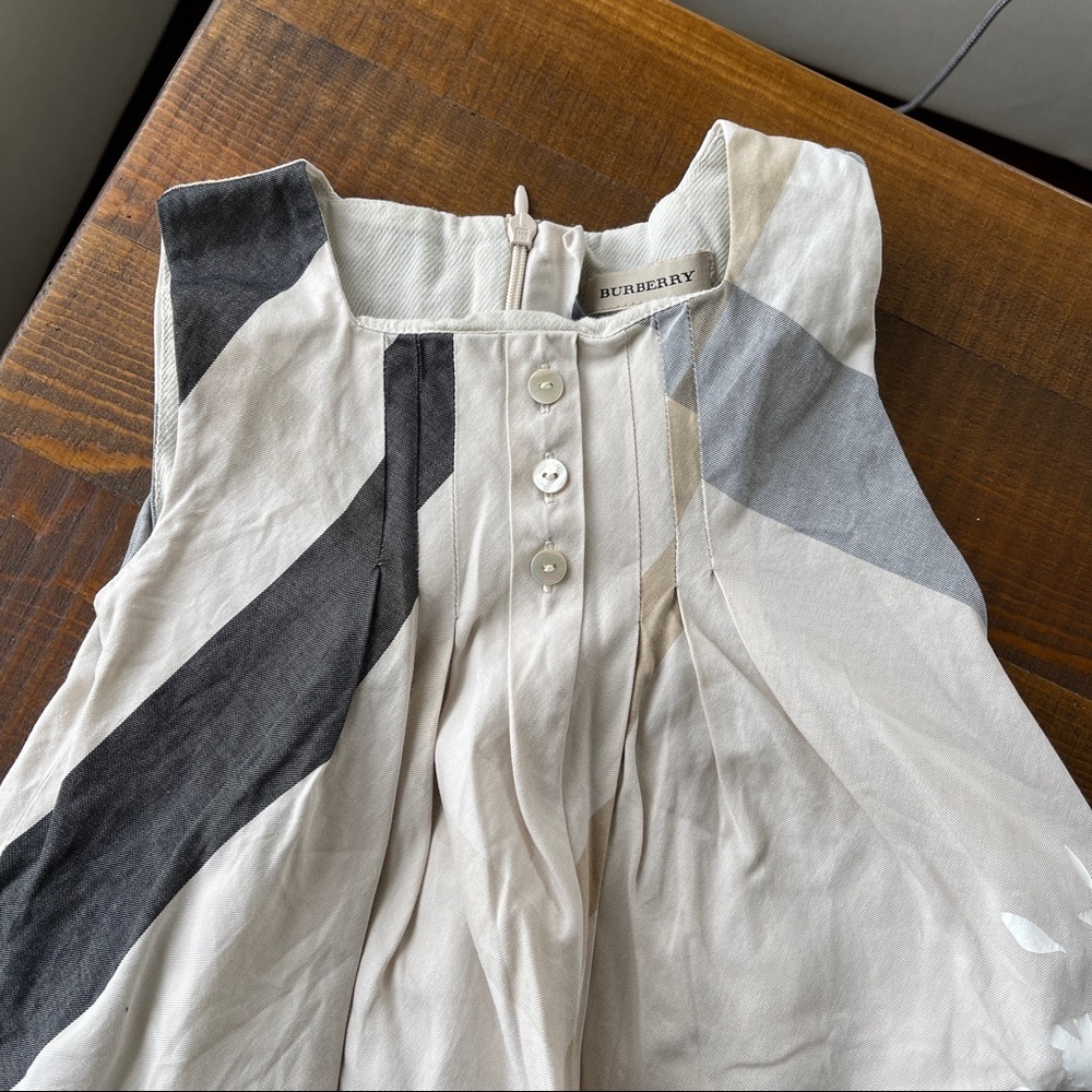 Burberry Dress 9/12 months sleeveless Burberry beige flowers - Picture 3 of 4